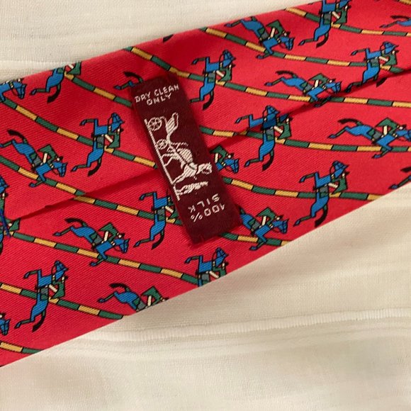 almost new charming Hermes red tie with riders and horses - Picture 1 of 5